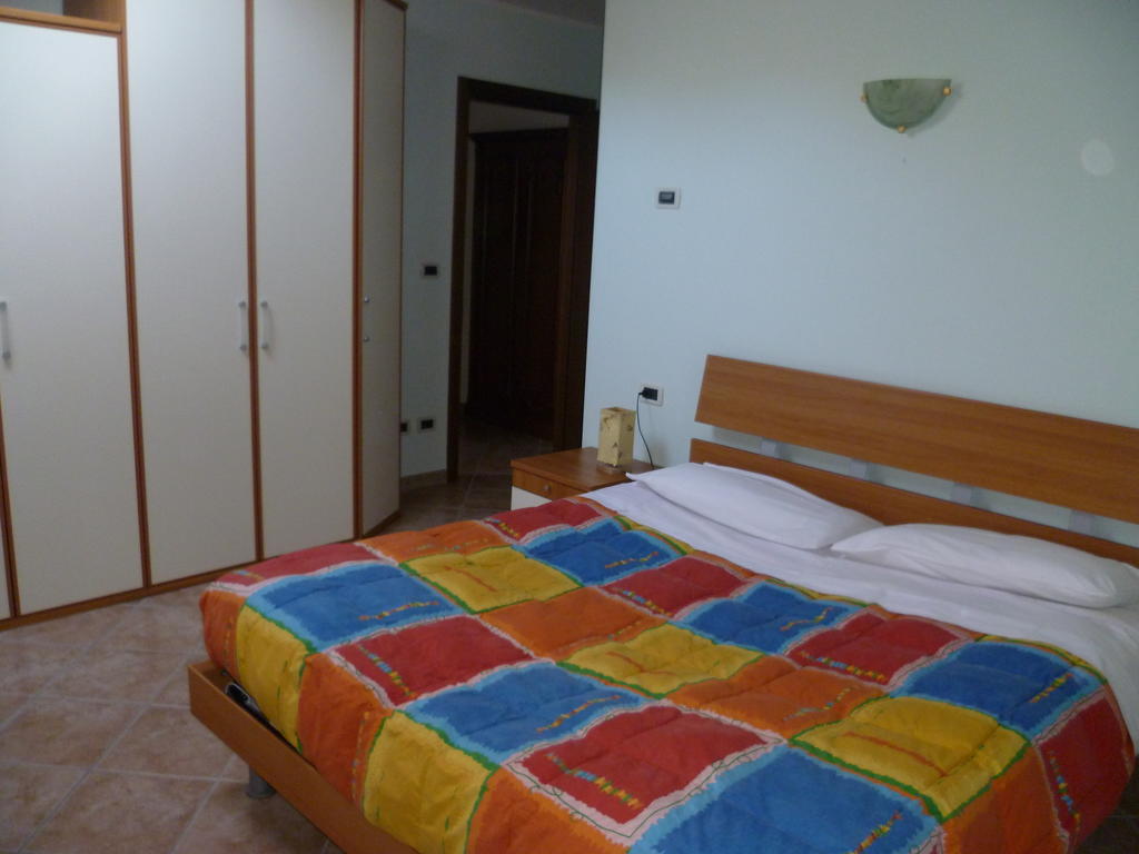 Casa Vacanza Ca Dei Logi Levico Terme Zimmer foto