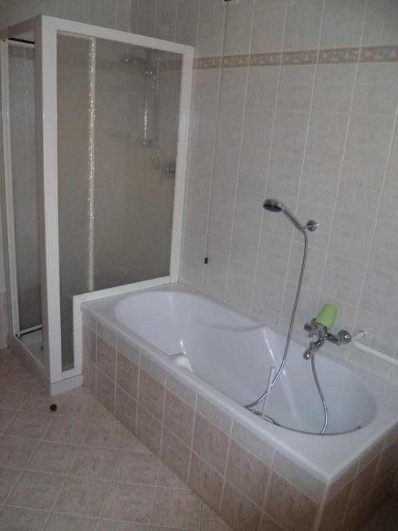 Casa Vacanza Ca Dei Logi Levico Terme Zimmer foto